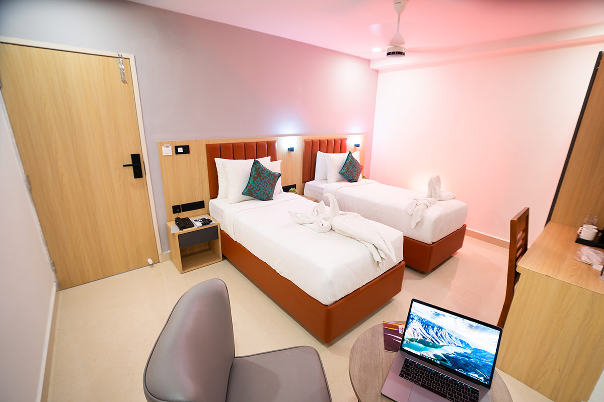 Sunrise Business Hotel Executive-Room Twin Room (1)
